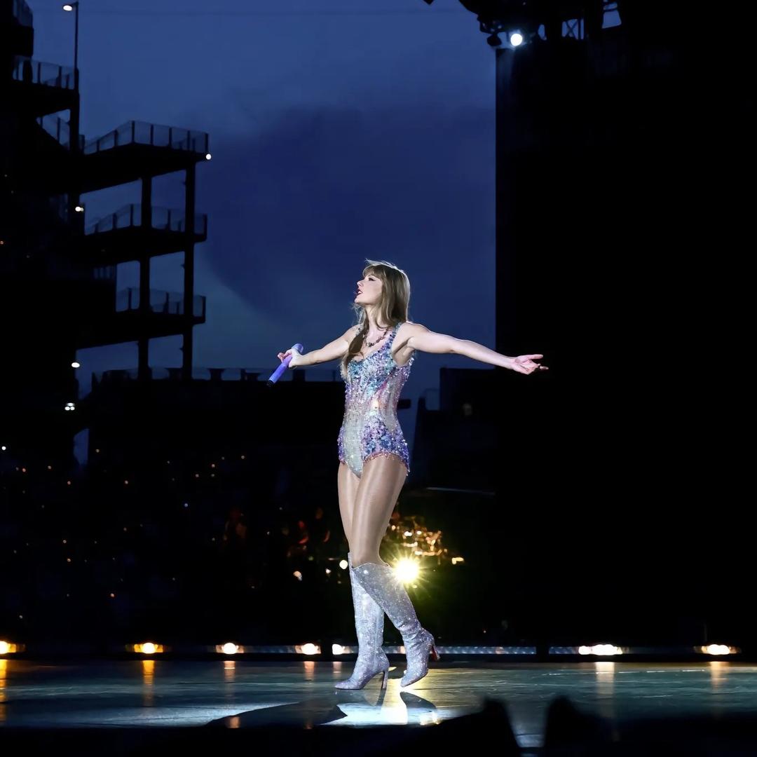 Taylor琪.