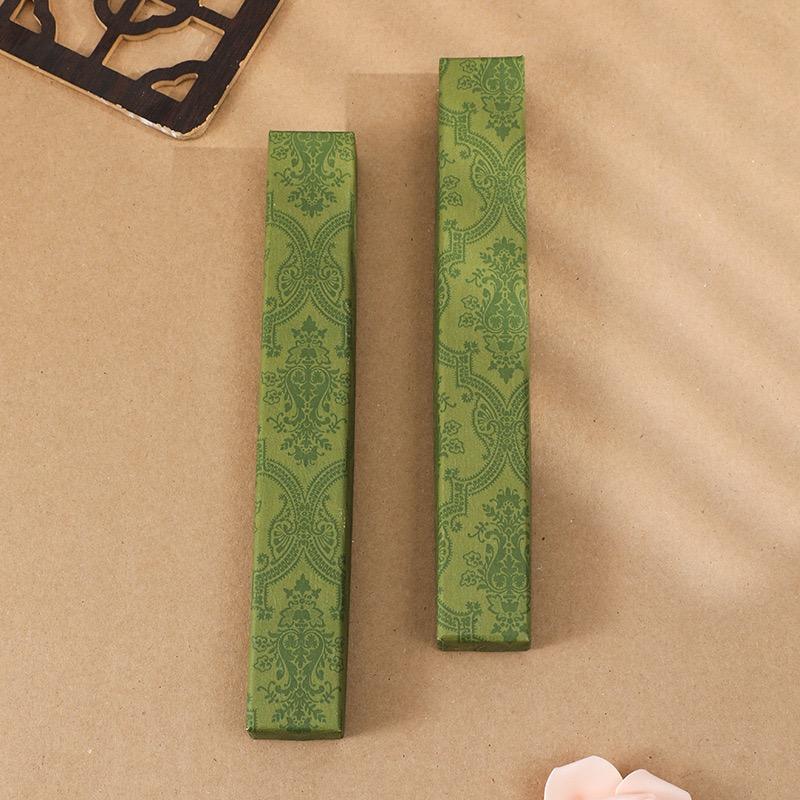 华洛芬豪燃女装专卖店