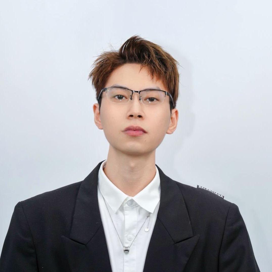 深圳UT男士乐山世豪店～帅帅