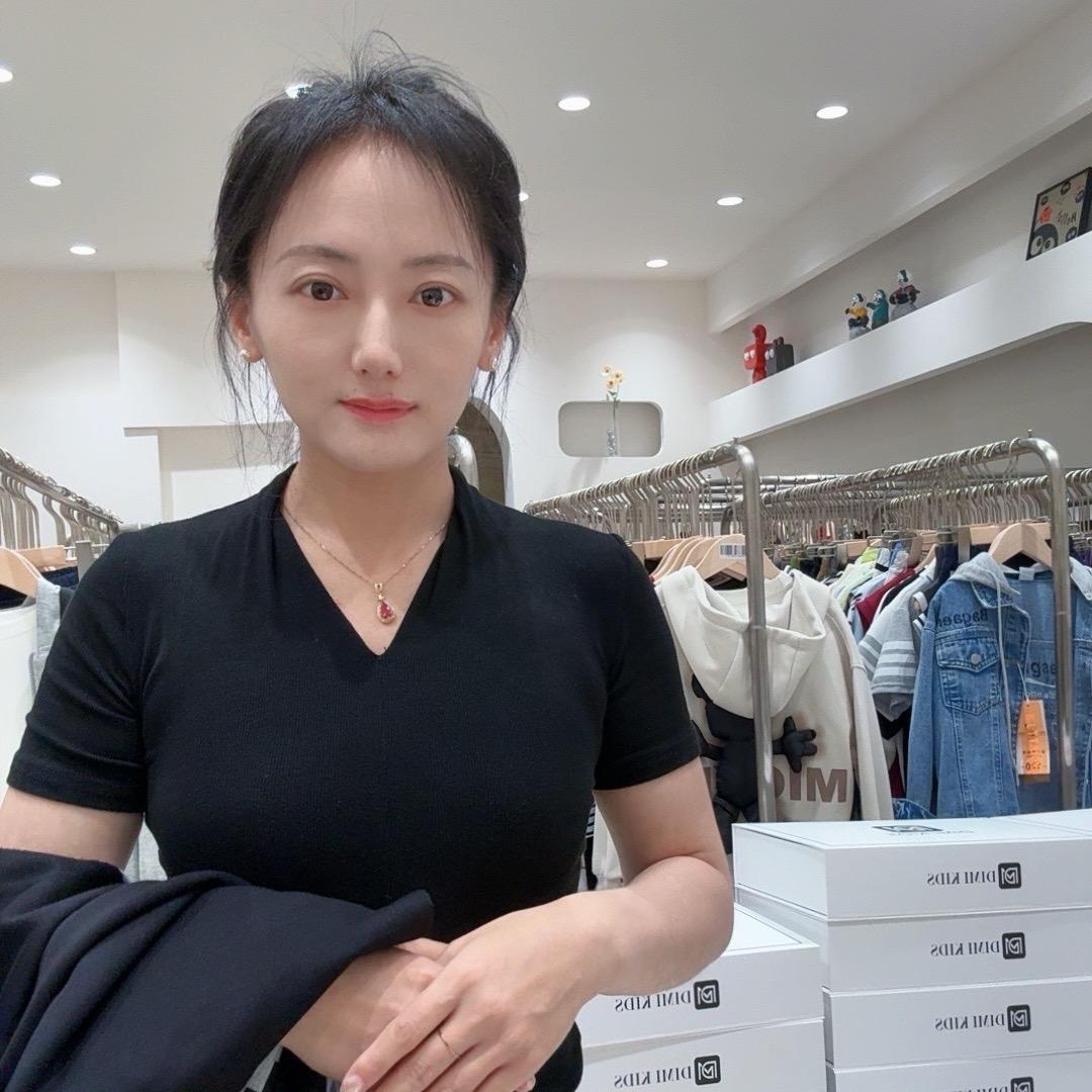 迪咪童装工厂店