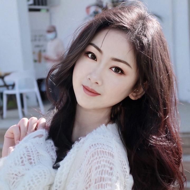 歌后莉莉