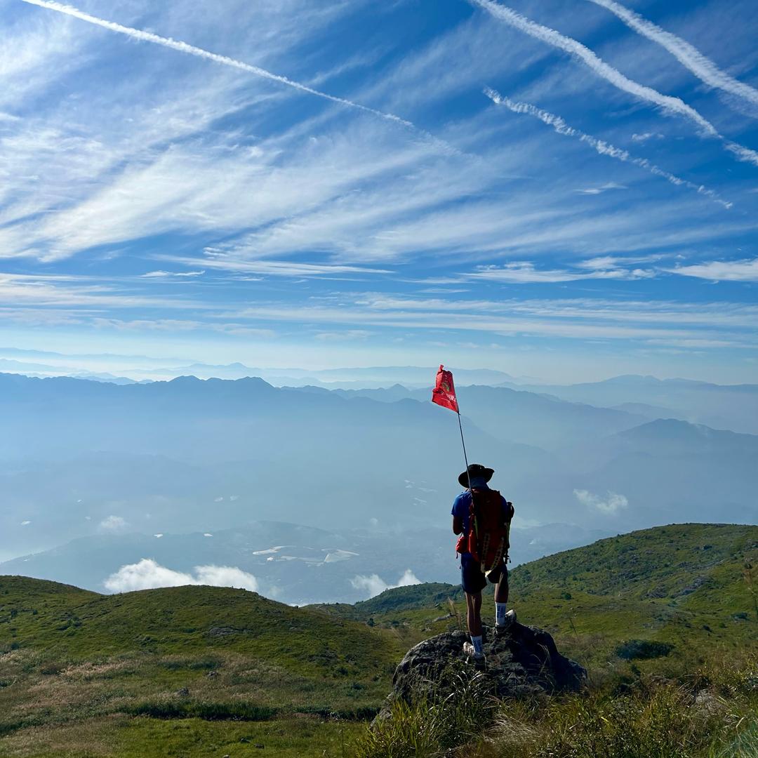 满山猴子我腚最红