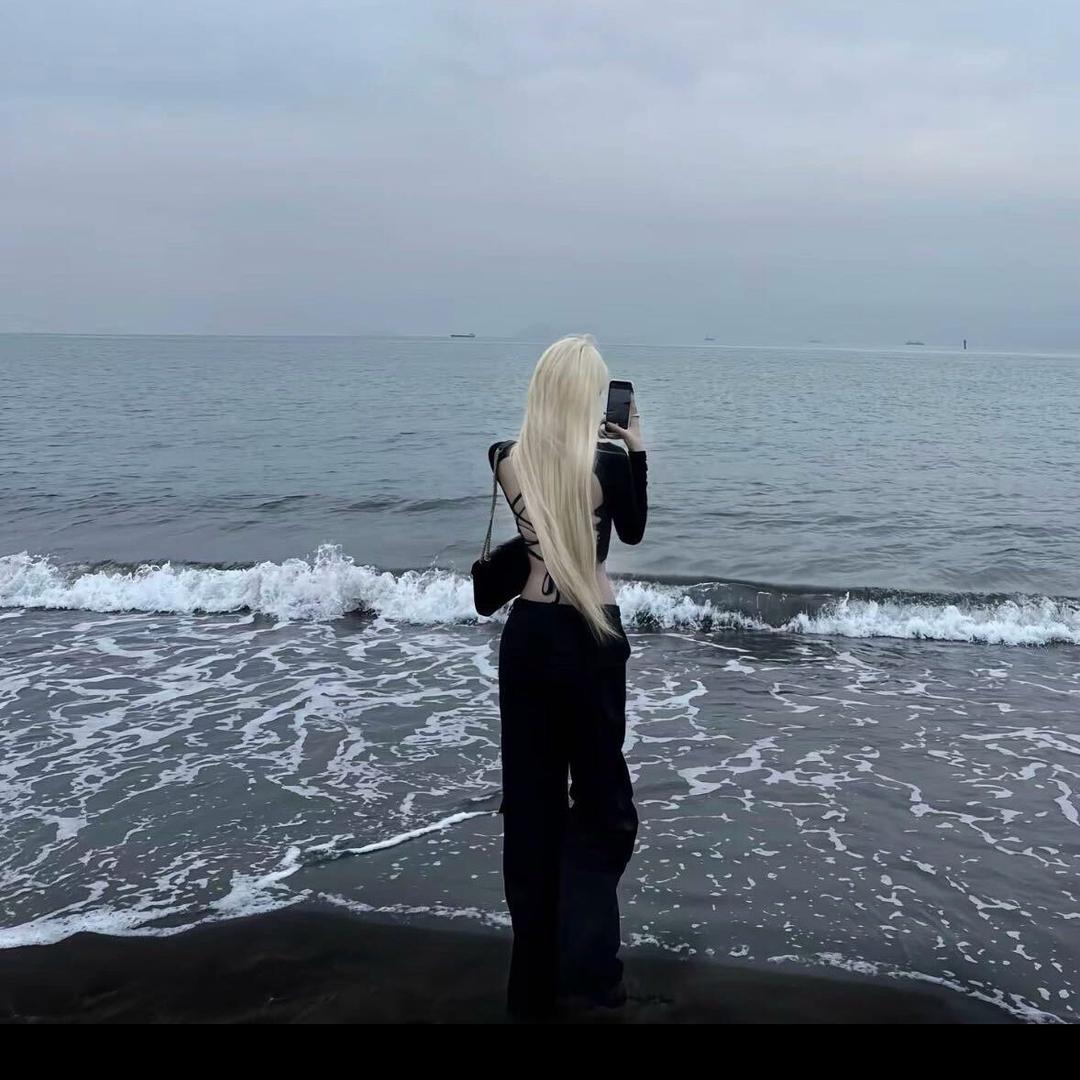 伊დ ʚ♥̶م