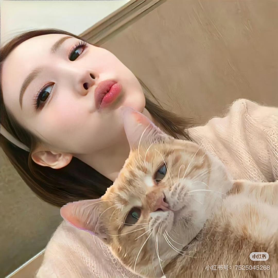 小欣眼子.