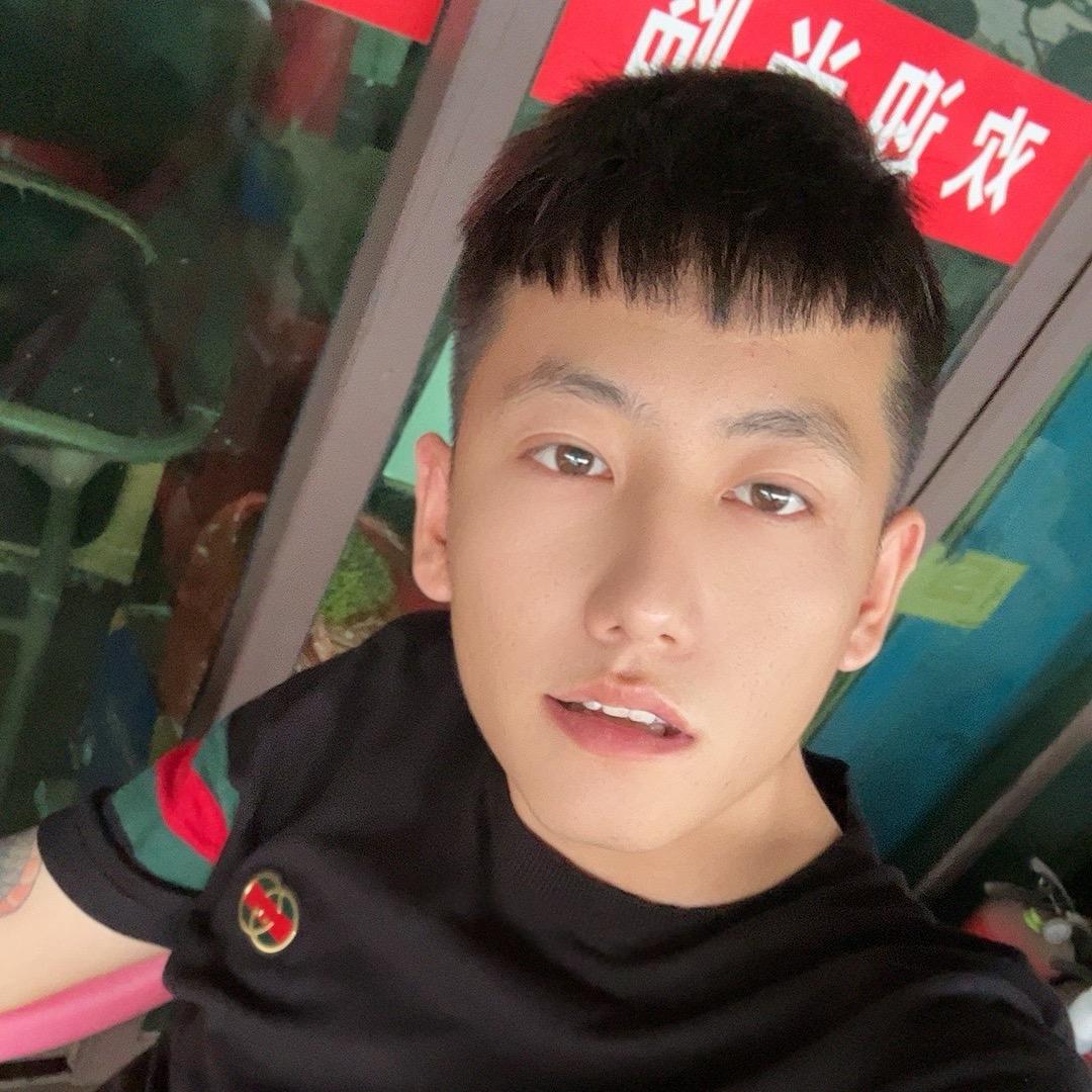 十一颗珠的男人加3根龙筋