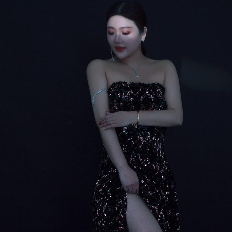 洛可儿私人定制摄影会馆佳桐姐