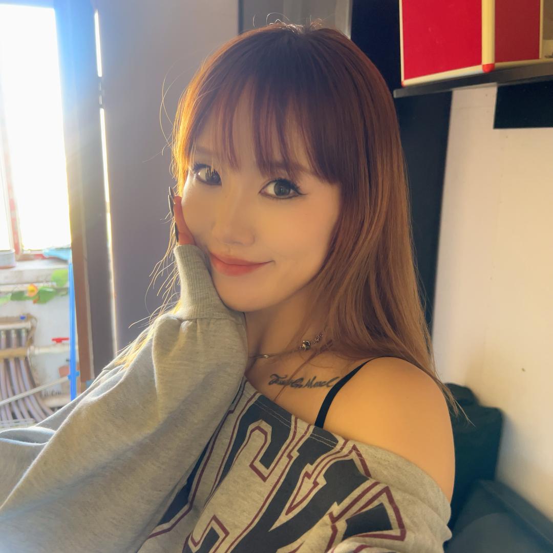 舞倾城·Jessie崔小白