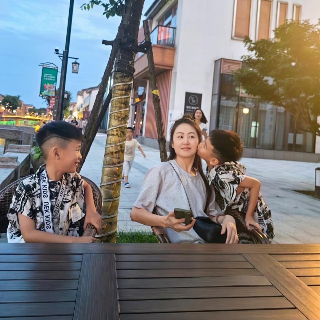 大宝小宝妈