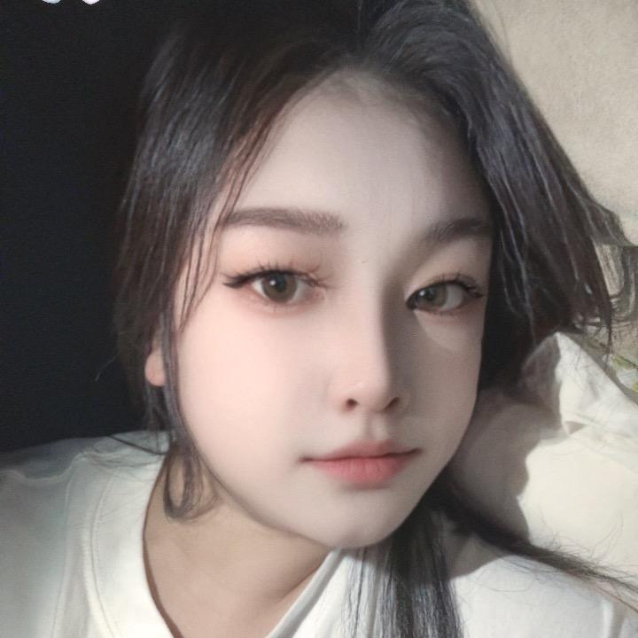 @张英英头像