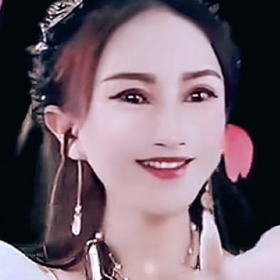 🍭吴家九妹 (19:20开播)