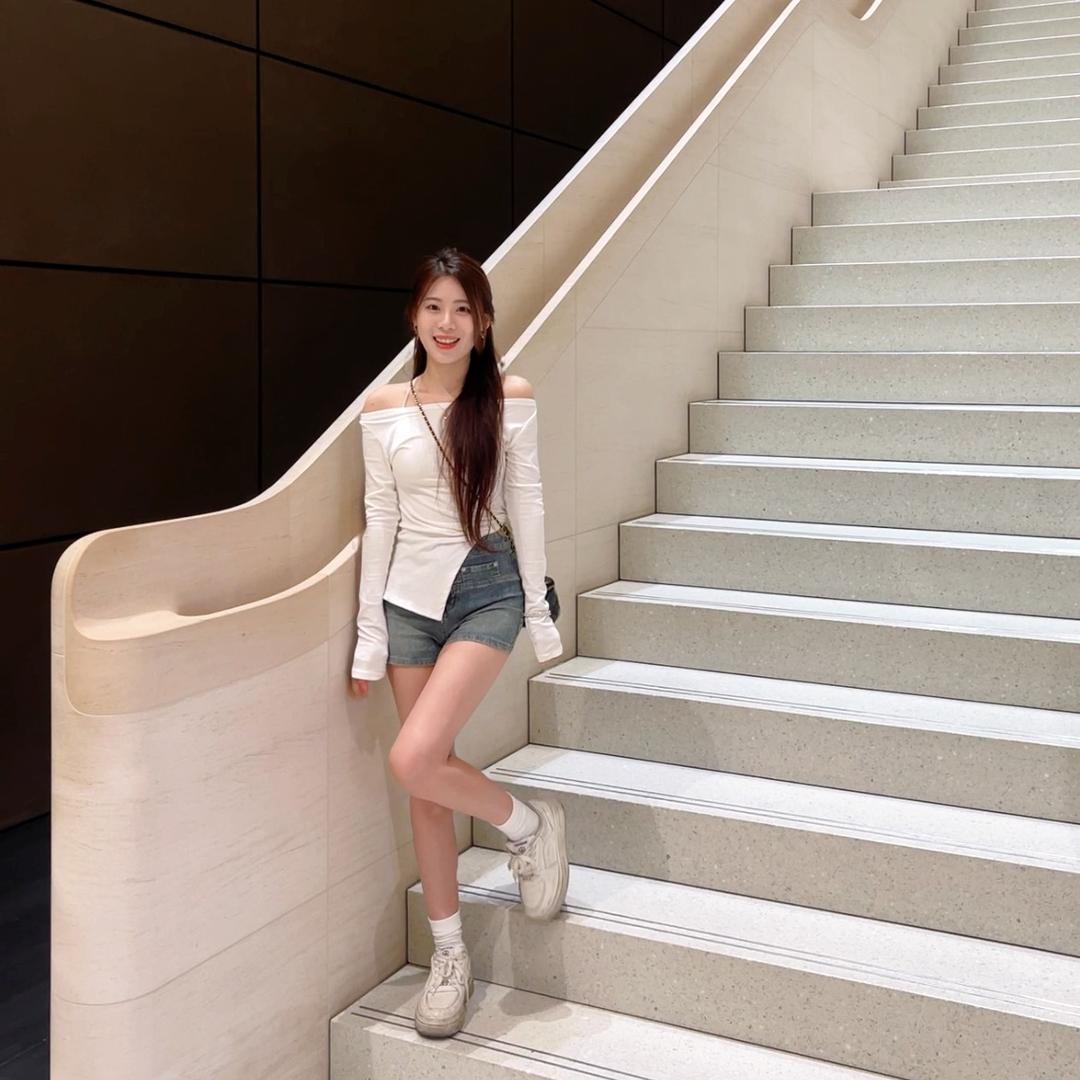 🎀三个歪