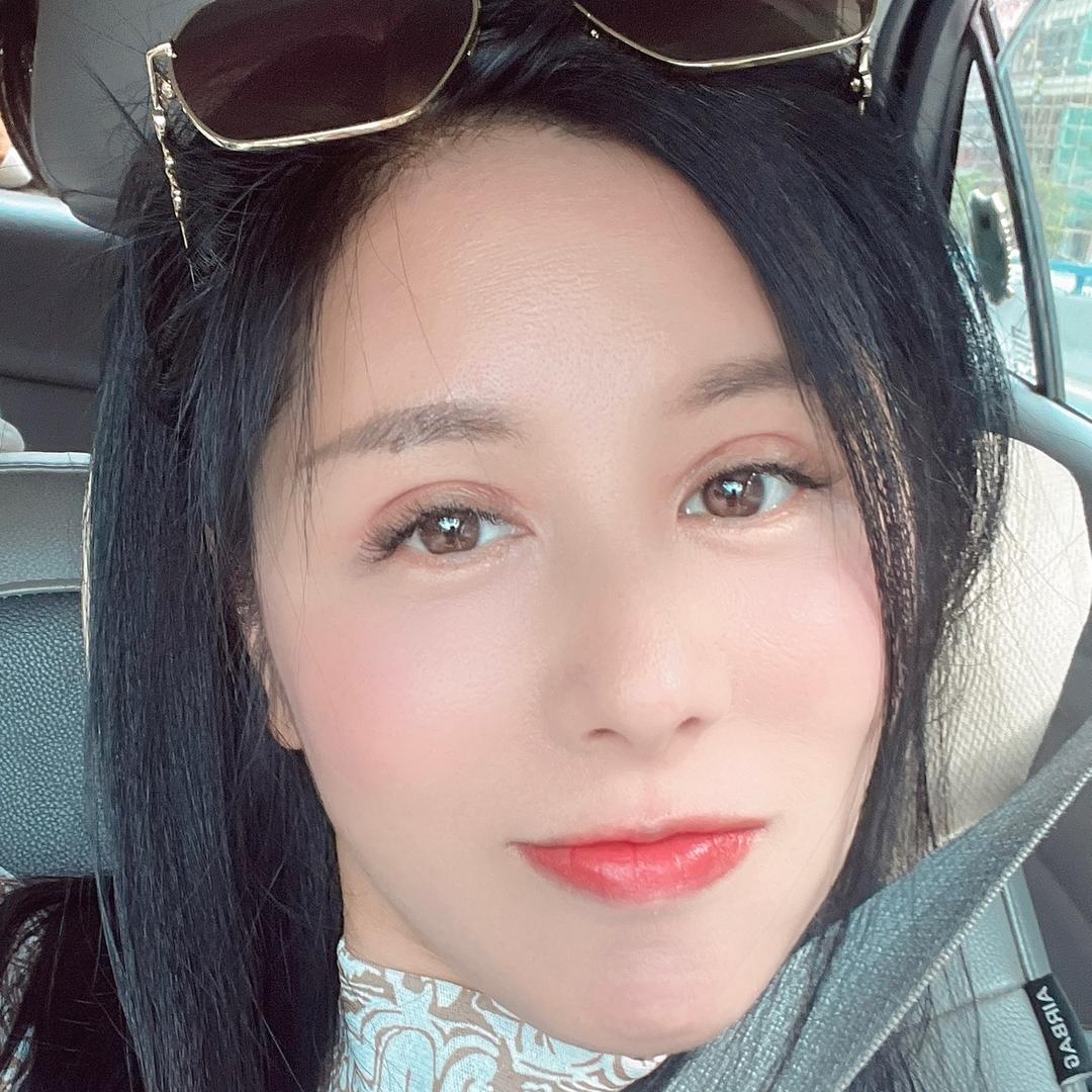 默默💫