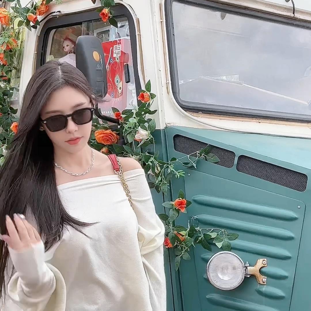 月月