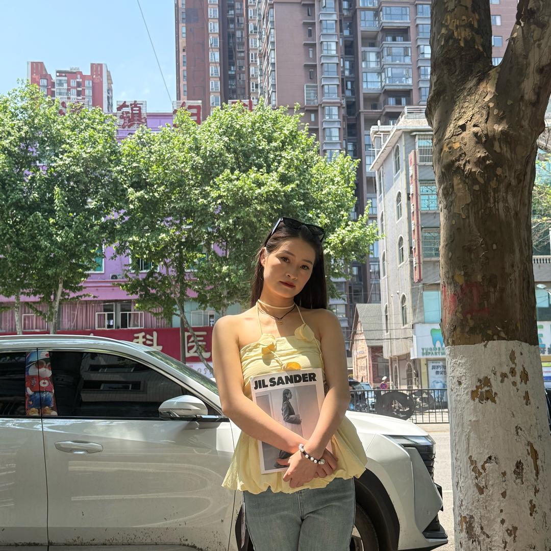 嘿泛泛女装/搭配师娟娟