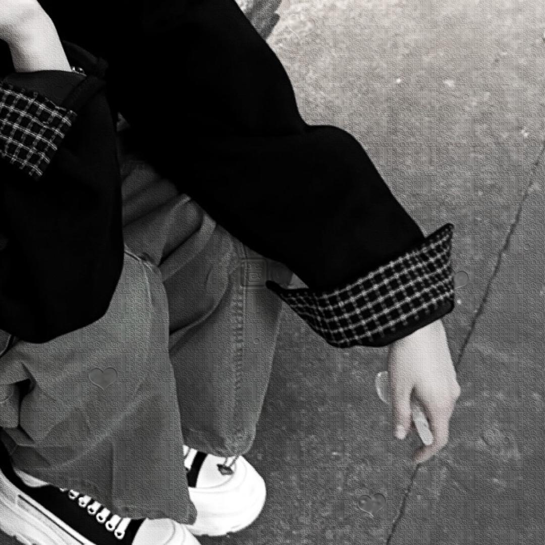 ᅠᅠ        ᅠᅠ