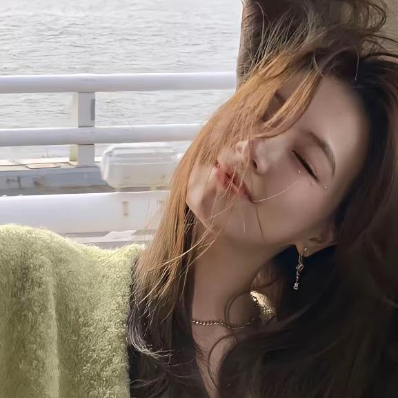 梅梅👉穿搭