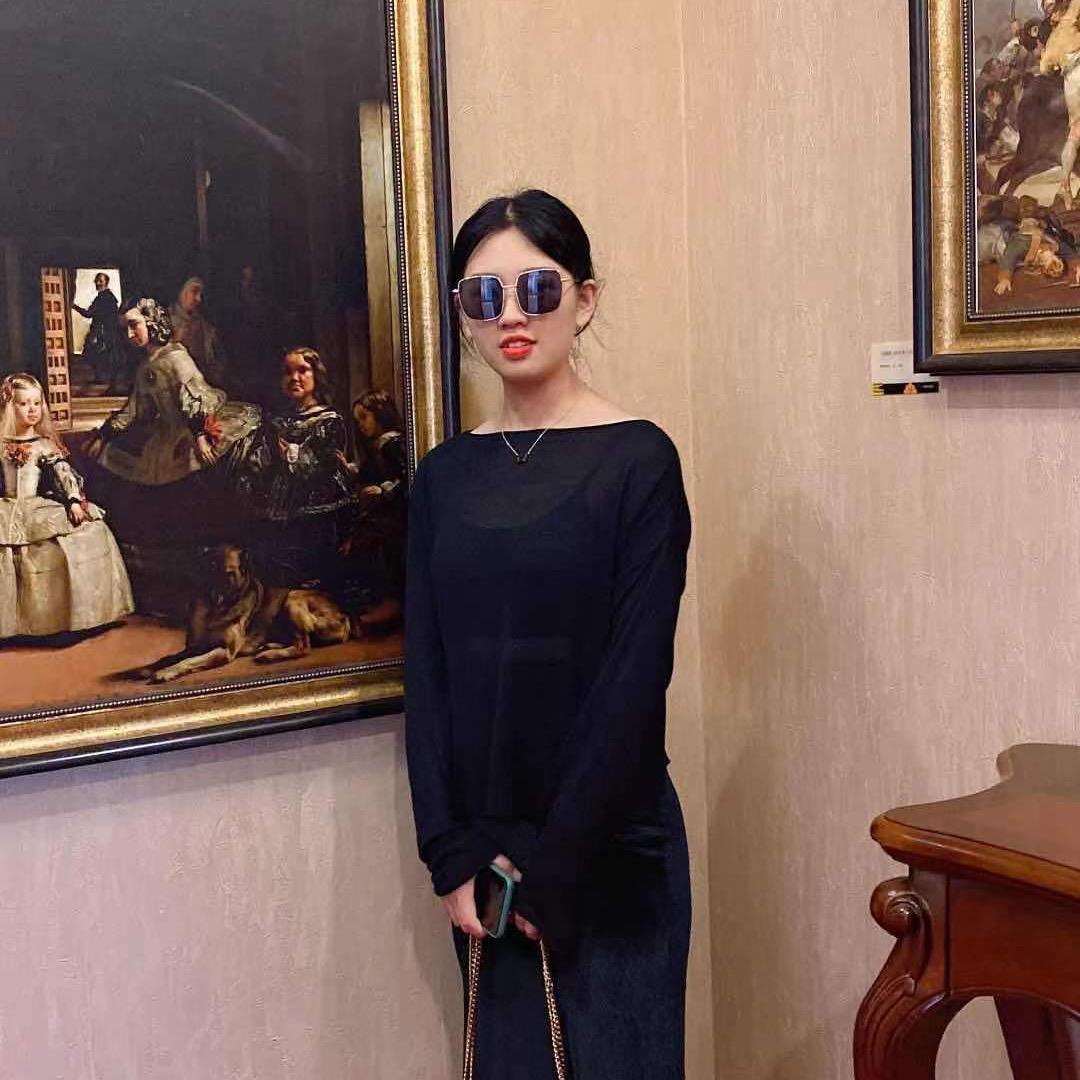 爱画画的大璐吖