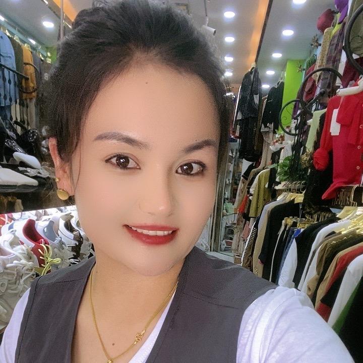 萨拉麦提服装店