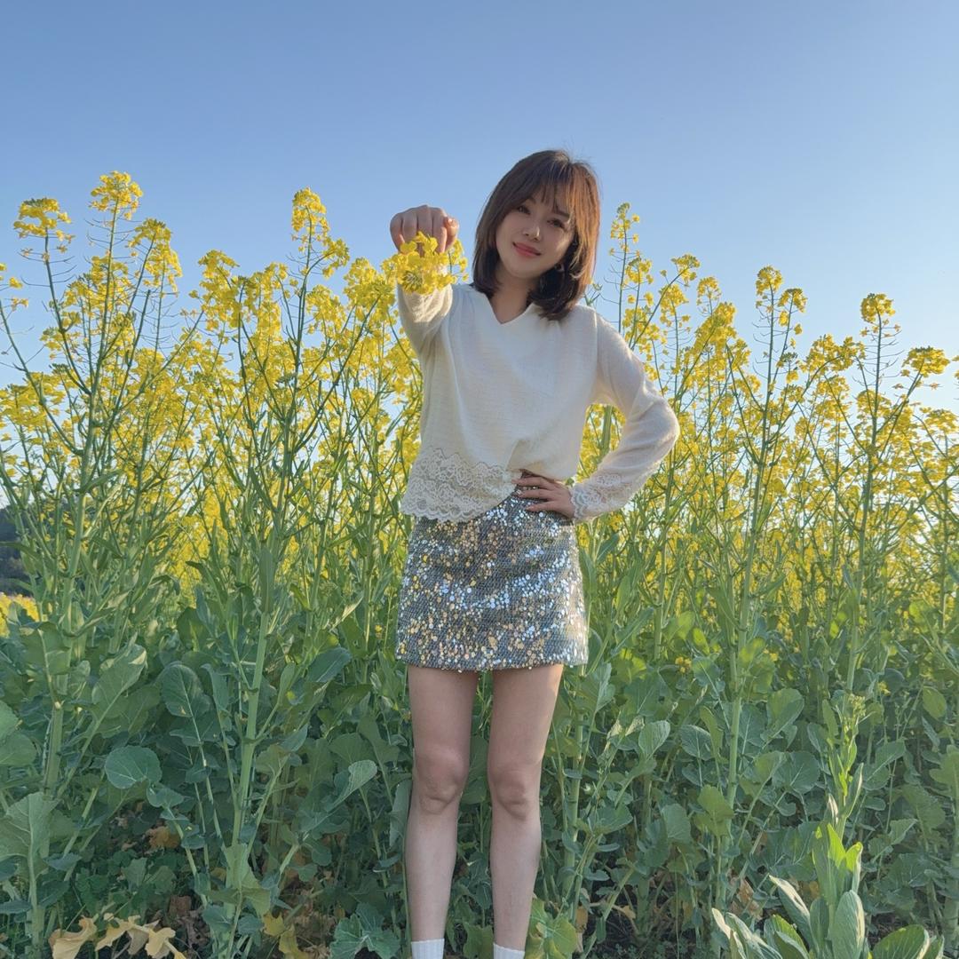 四季青娟子女装直播间