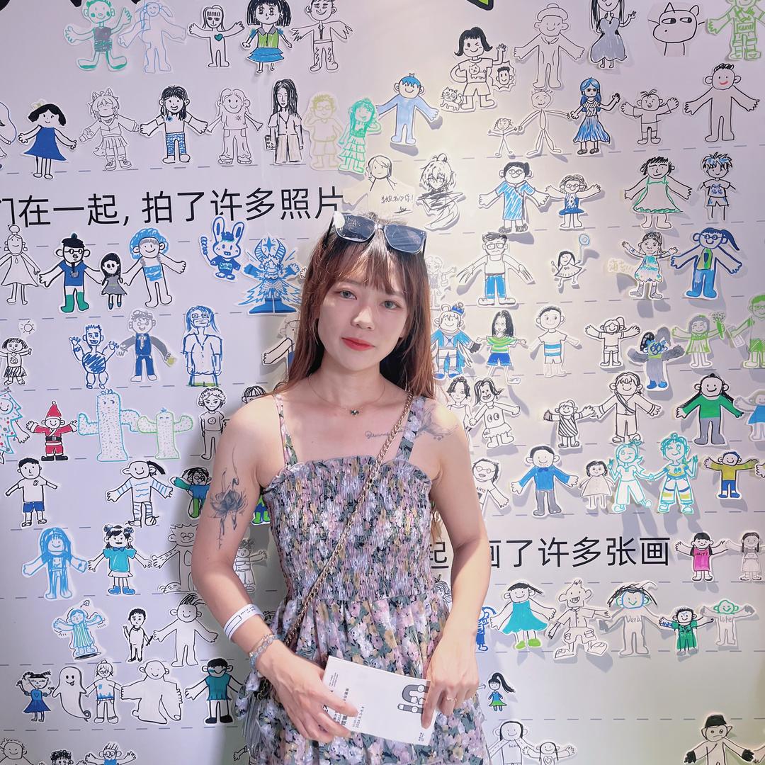 包头九原教写字画画的梅子老师