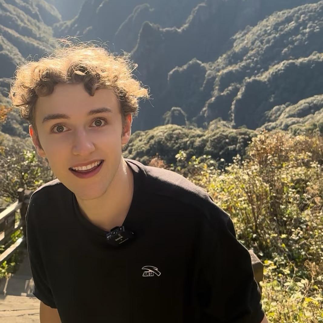 佩西在上海@抖音