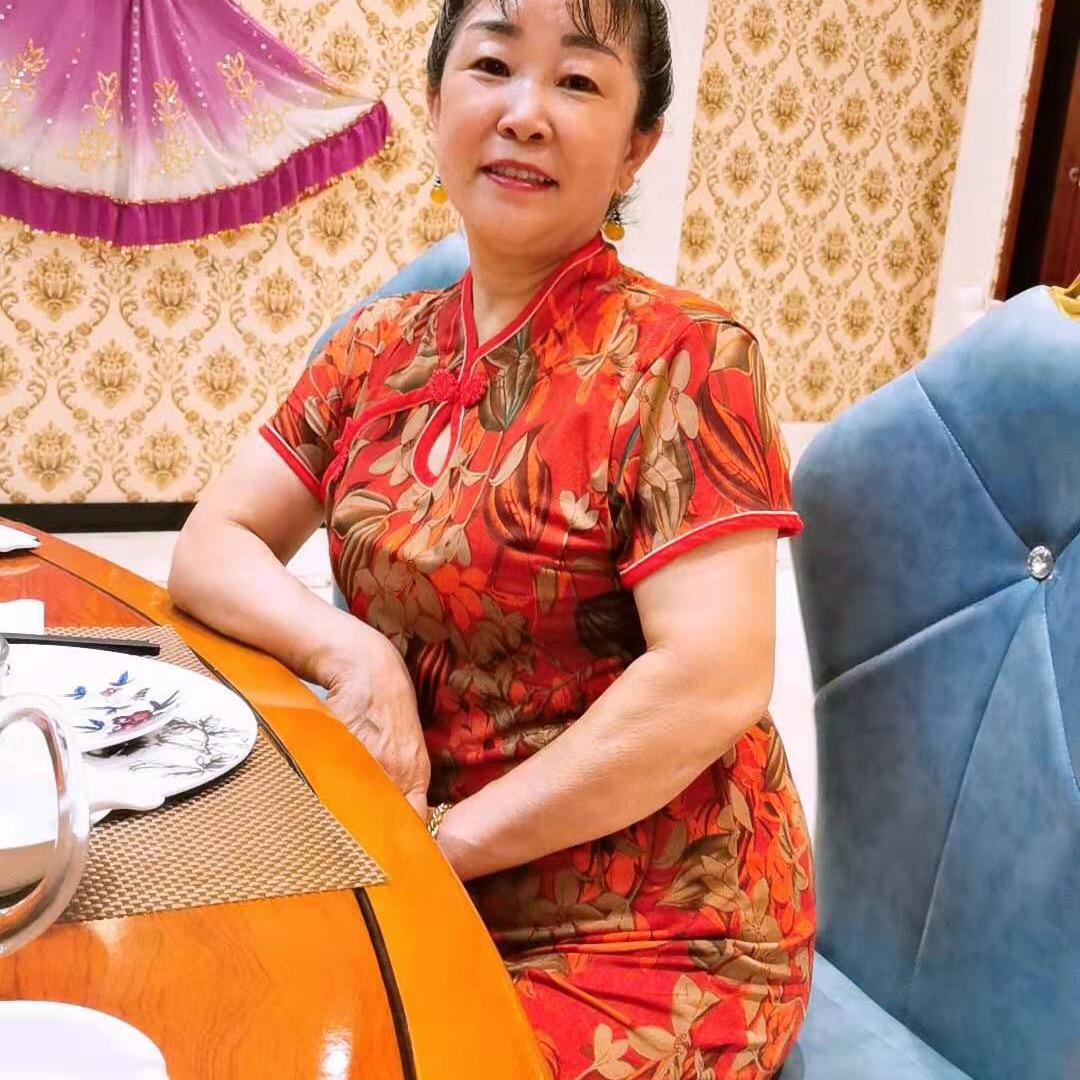 陈彩英