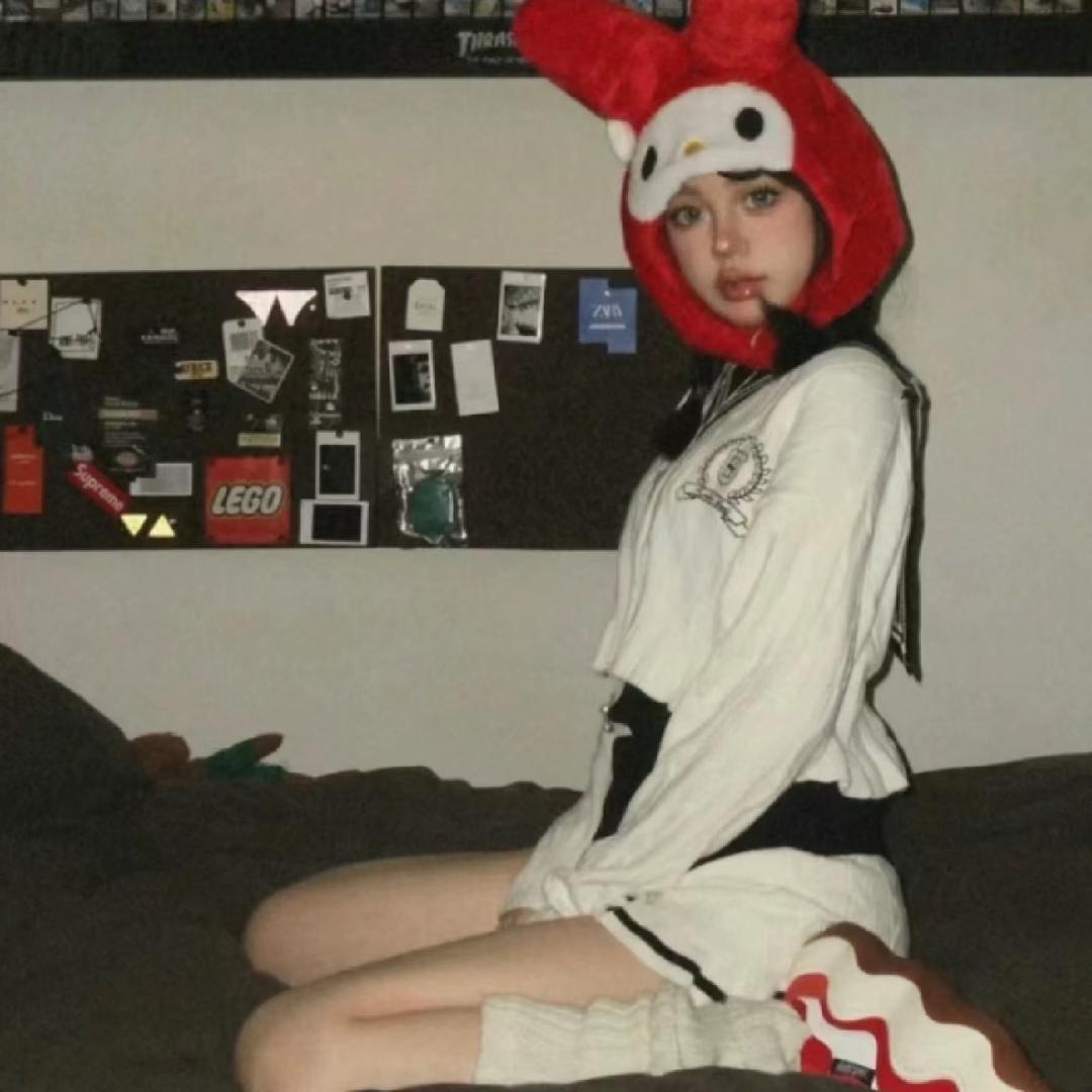 李妤曦 ^