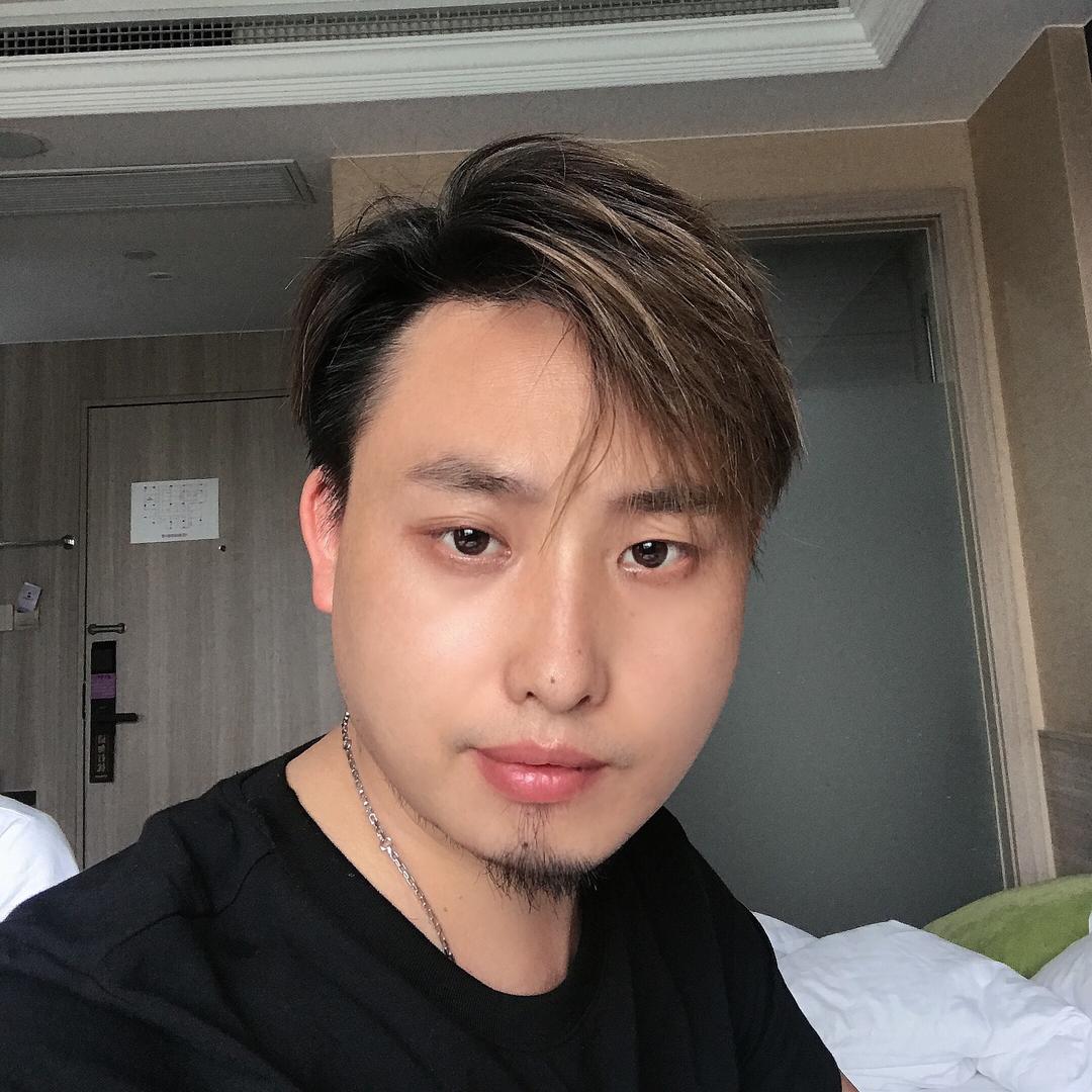 A+私人定制工作室2哥