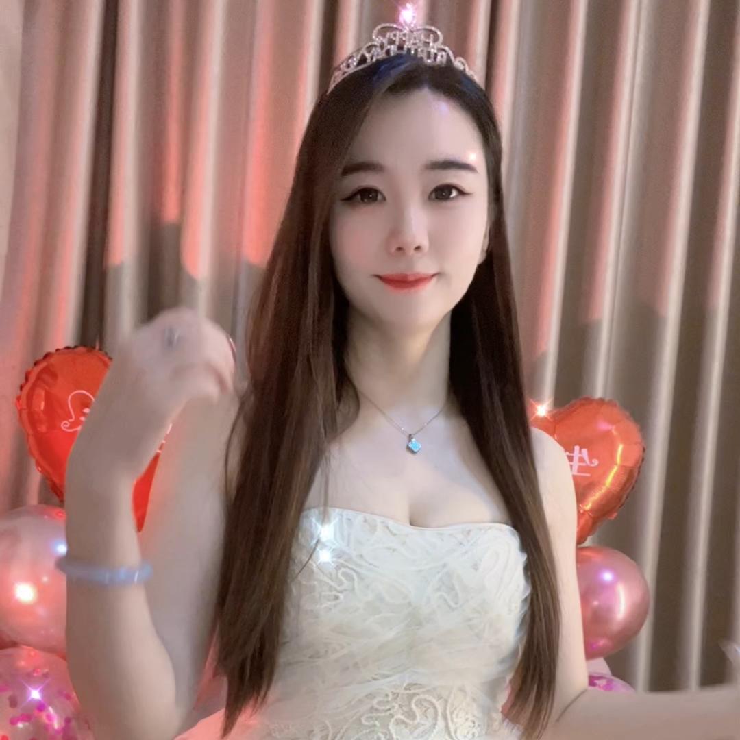 岚妞妞