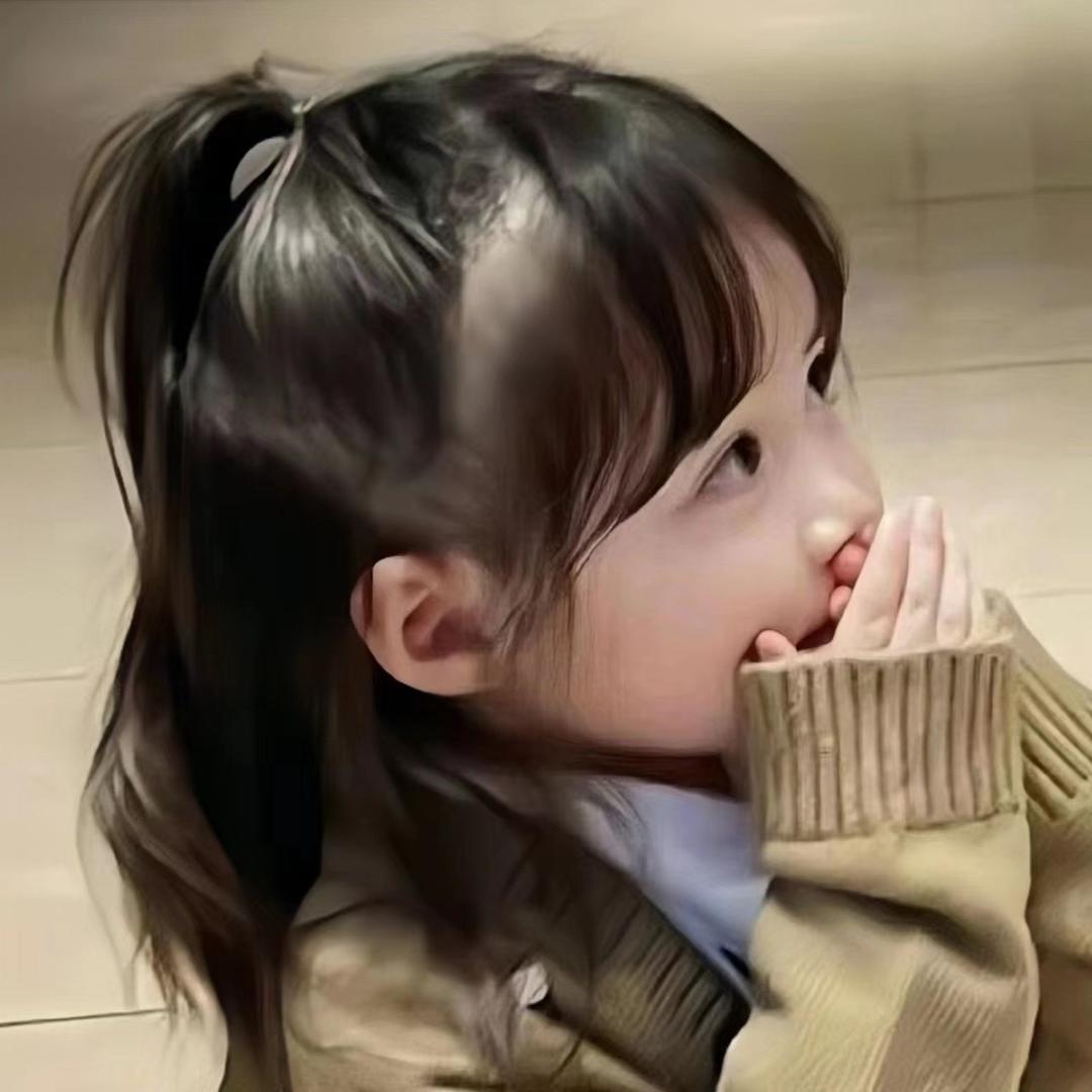 乐乐吖.