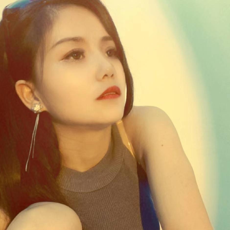 雪儿很孤单（努力生活）