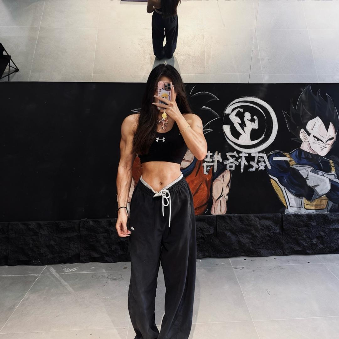 😁爱健身的女孩
