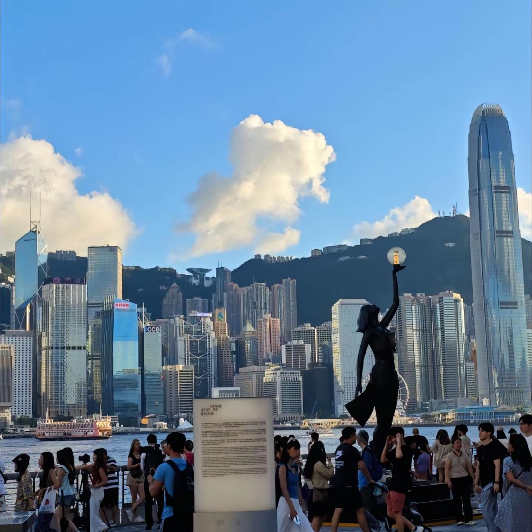 伟GG💝轻奢衣橱