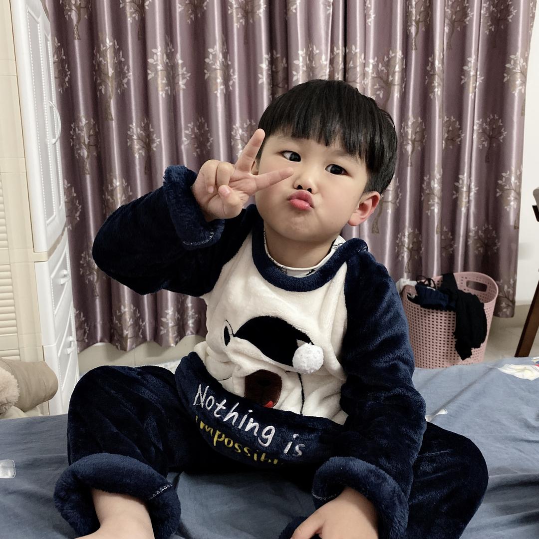 丑萌的眯眯👀