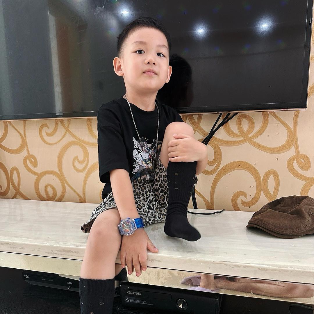 子杰妈妈（同款在橱窗）