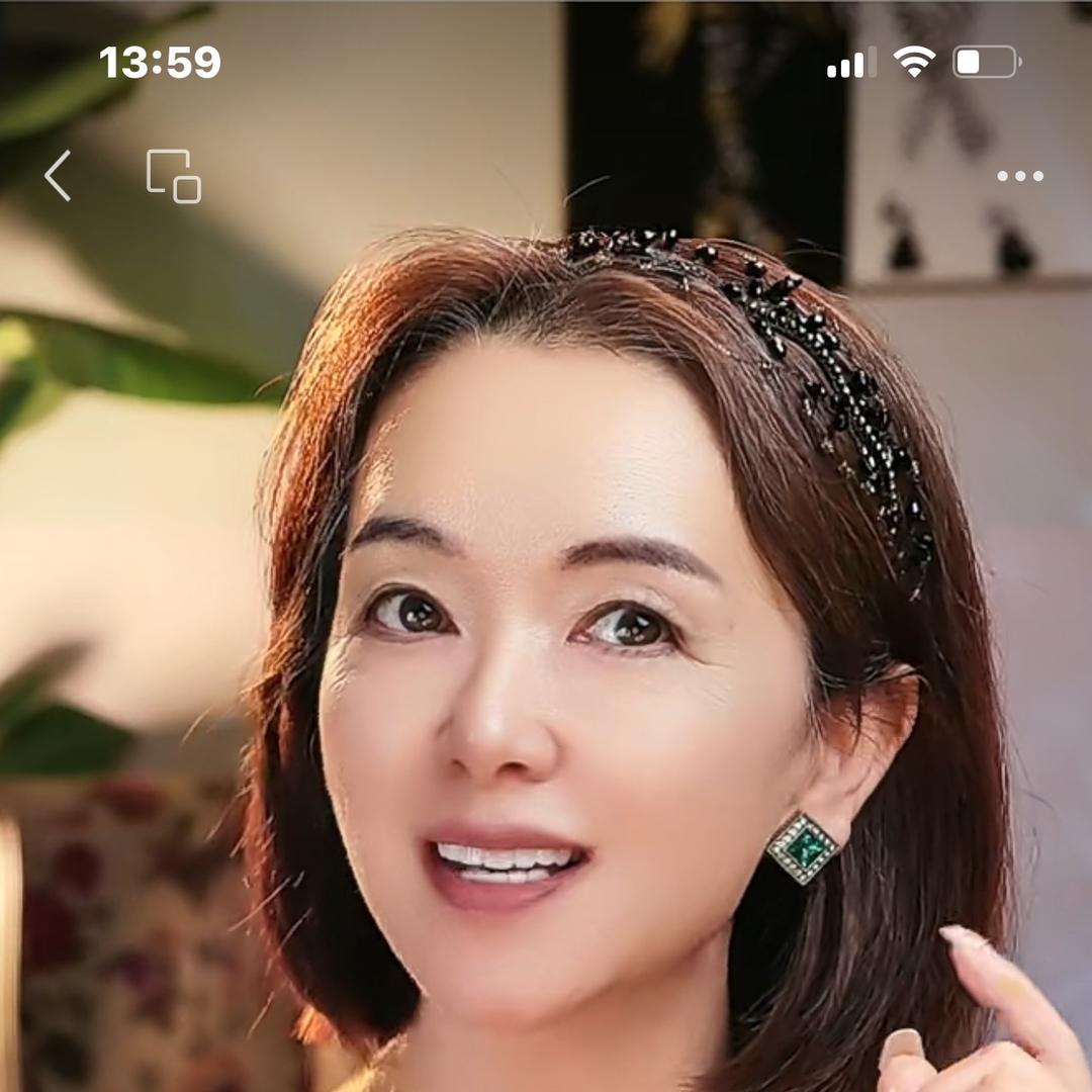 爱美茉莉姐