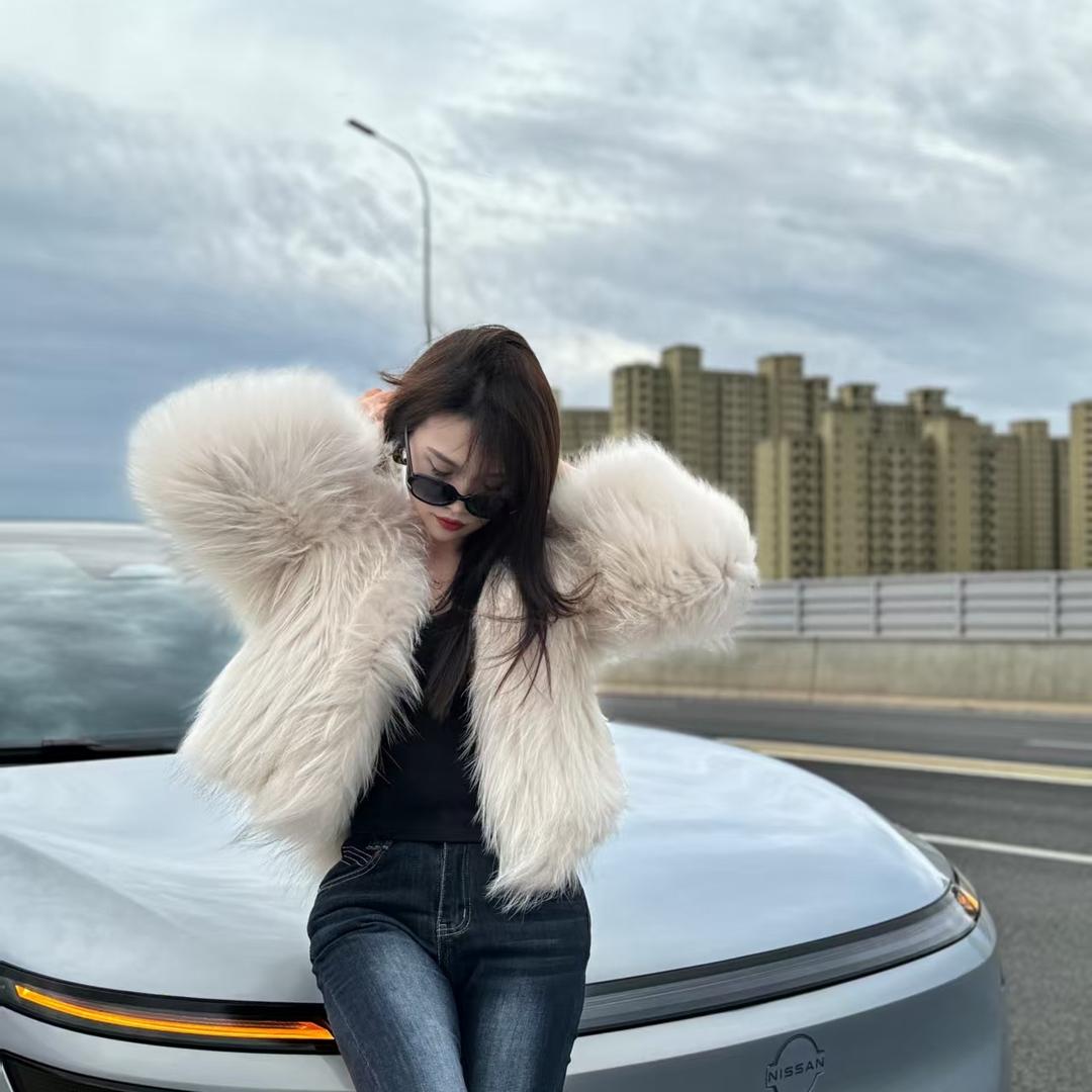 YOGra皮草工厂店