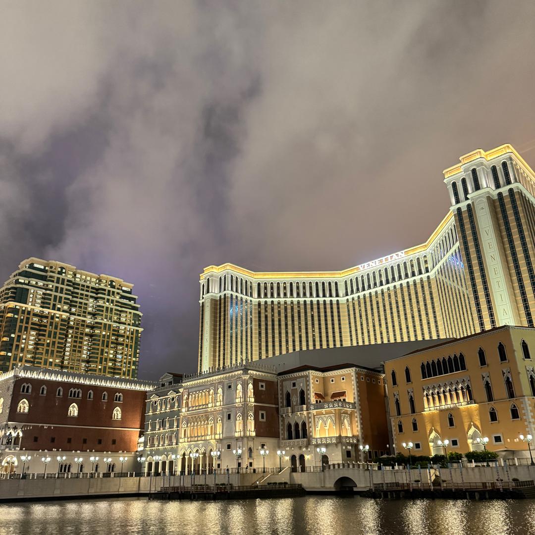 澳门手机回收（发财哥）