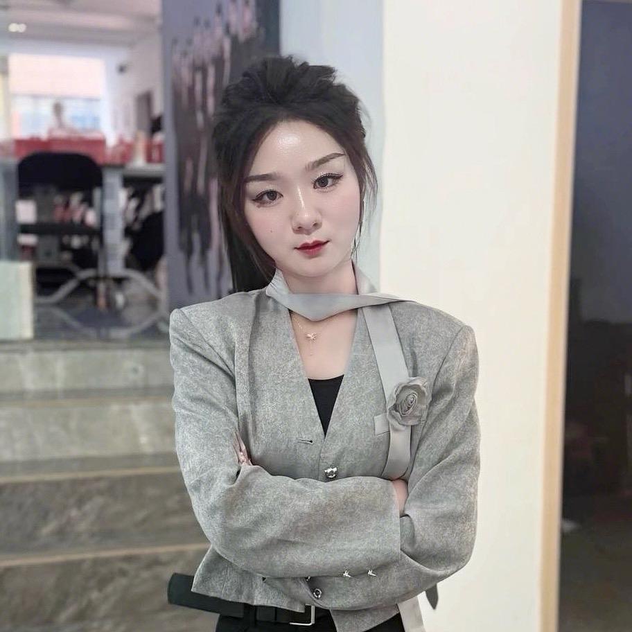 倩倩吖