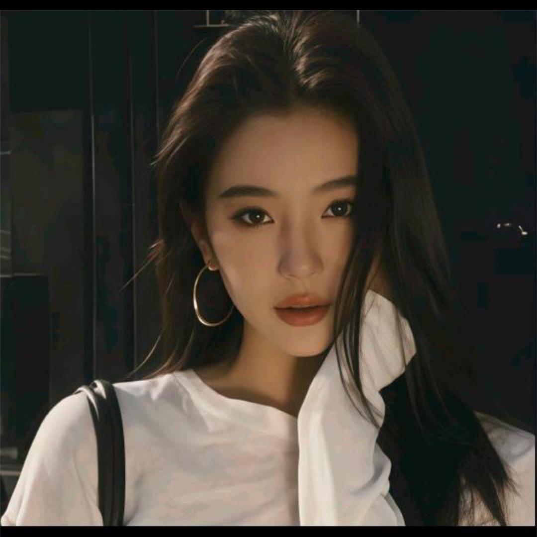 LiLi-李慧儿🌸穿搭分享