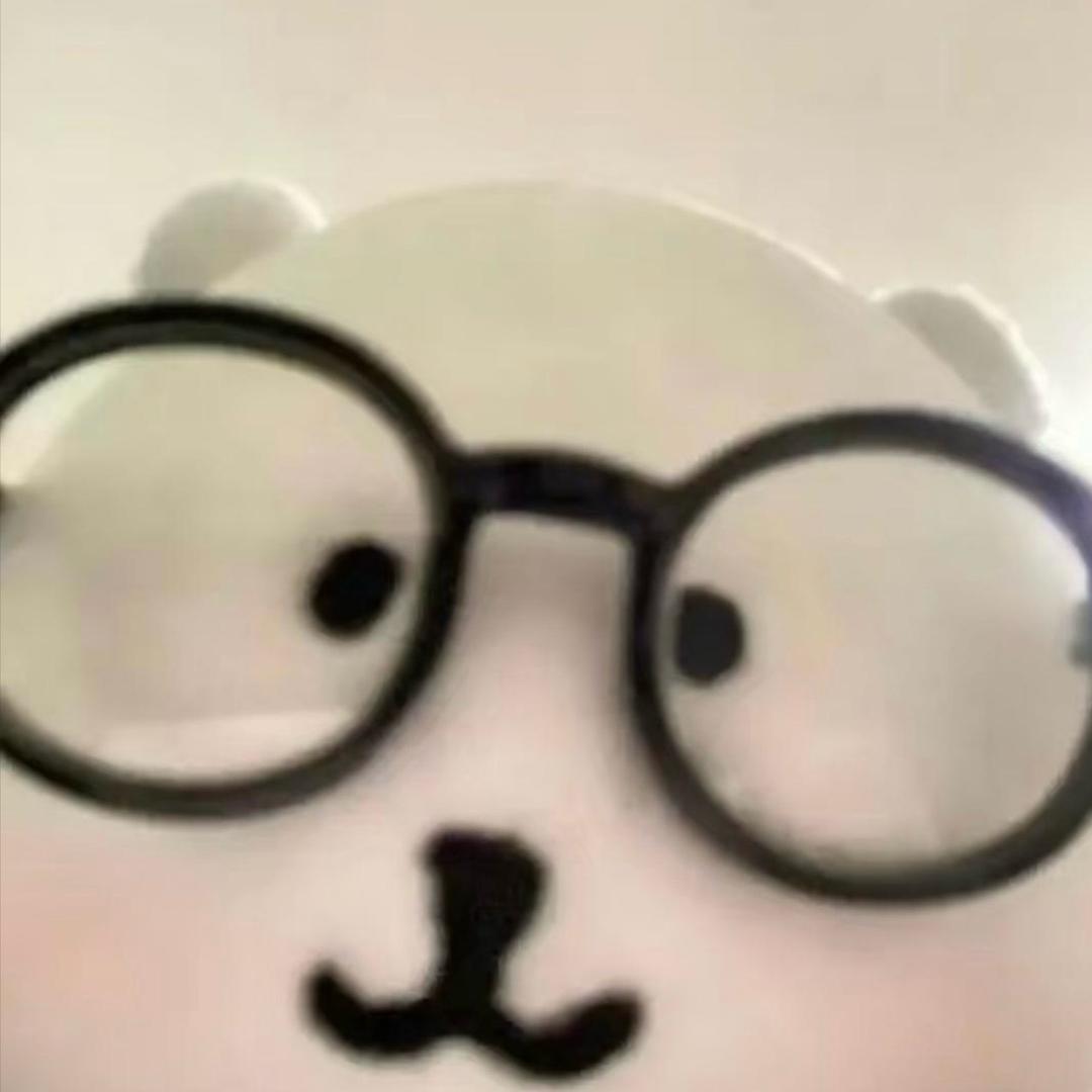不是zzz