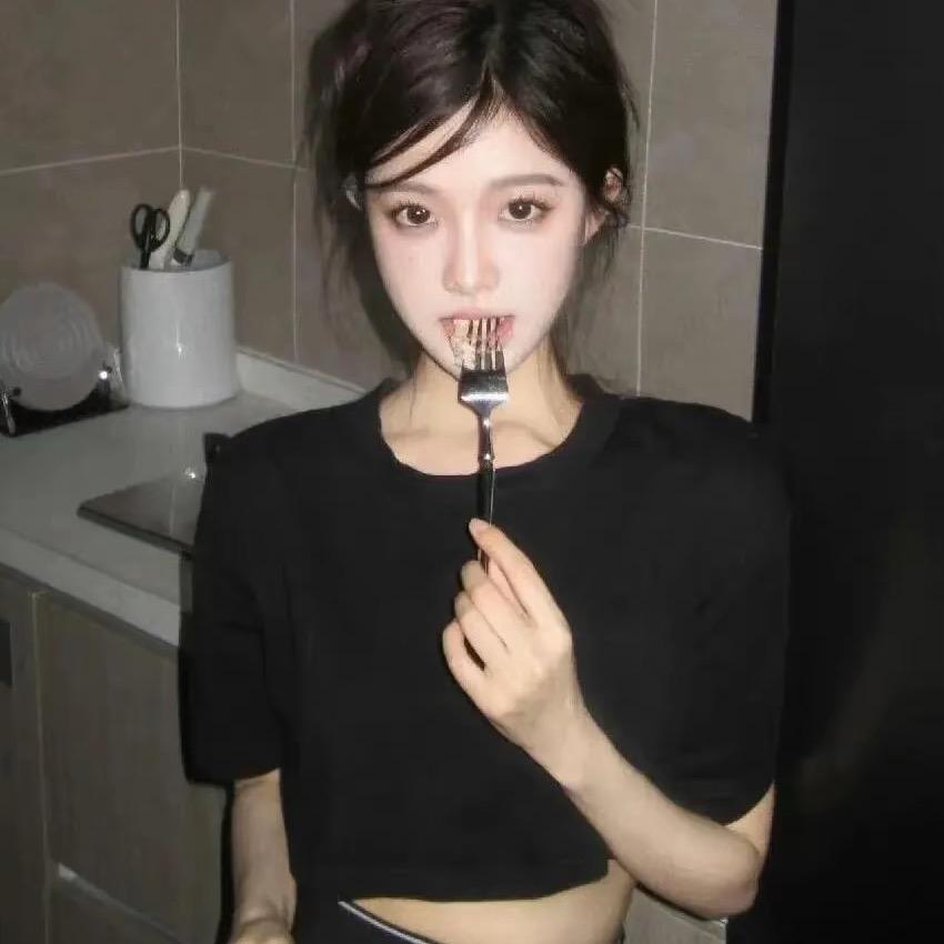 衣亿服饰屋