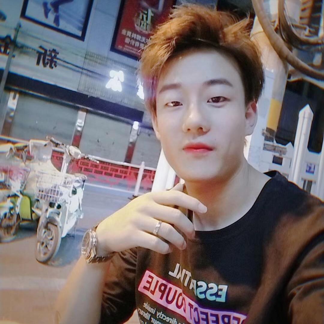 玺悦MY发型设计