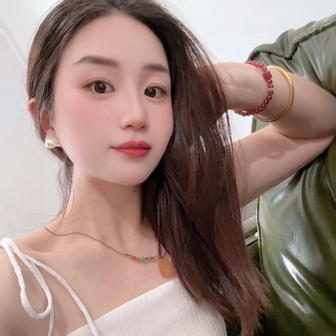 ✌贪吃鬼又圆了