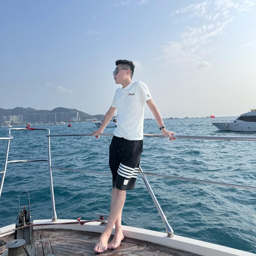滕州Hyper绿洲酒吧冯勇