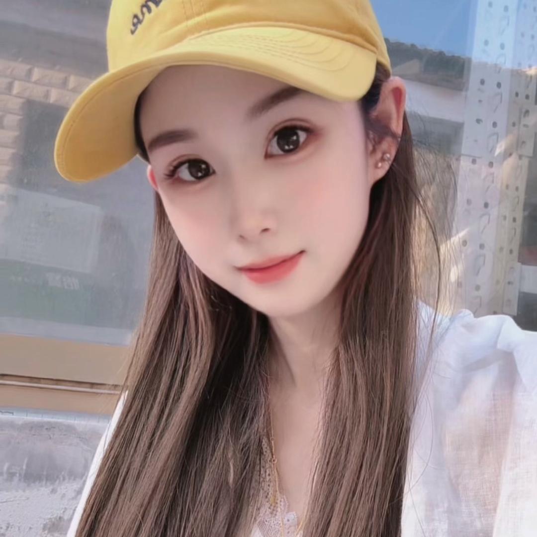 做服装的小姐姐