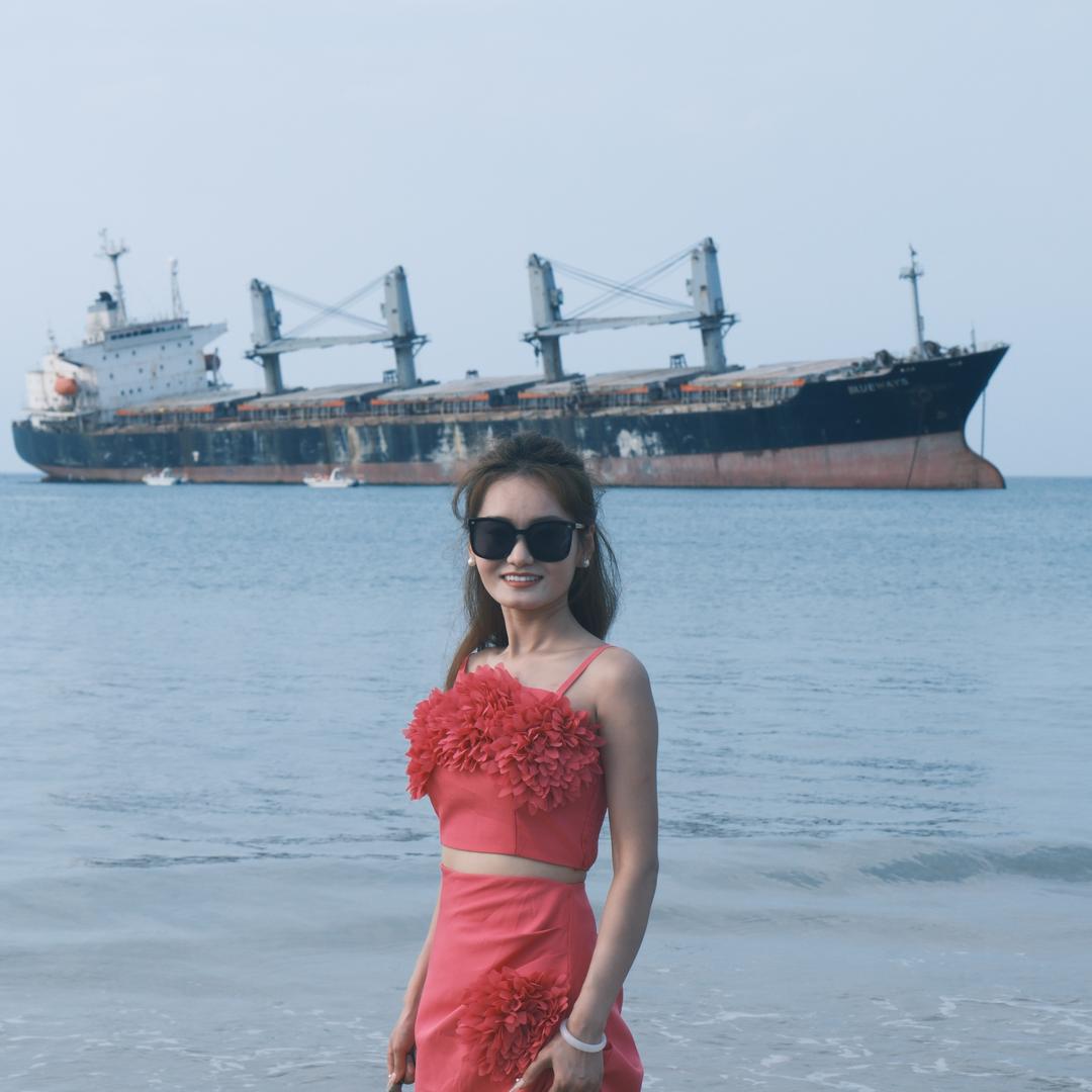 荣小姐女装店（喜宝）