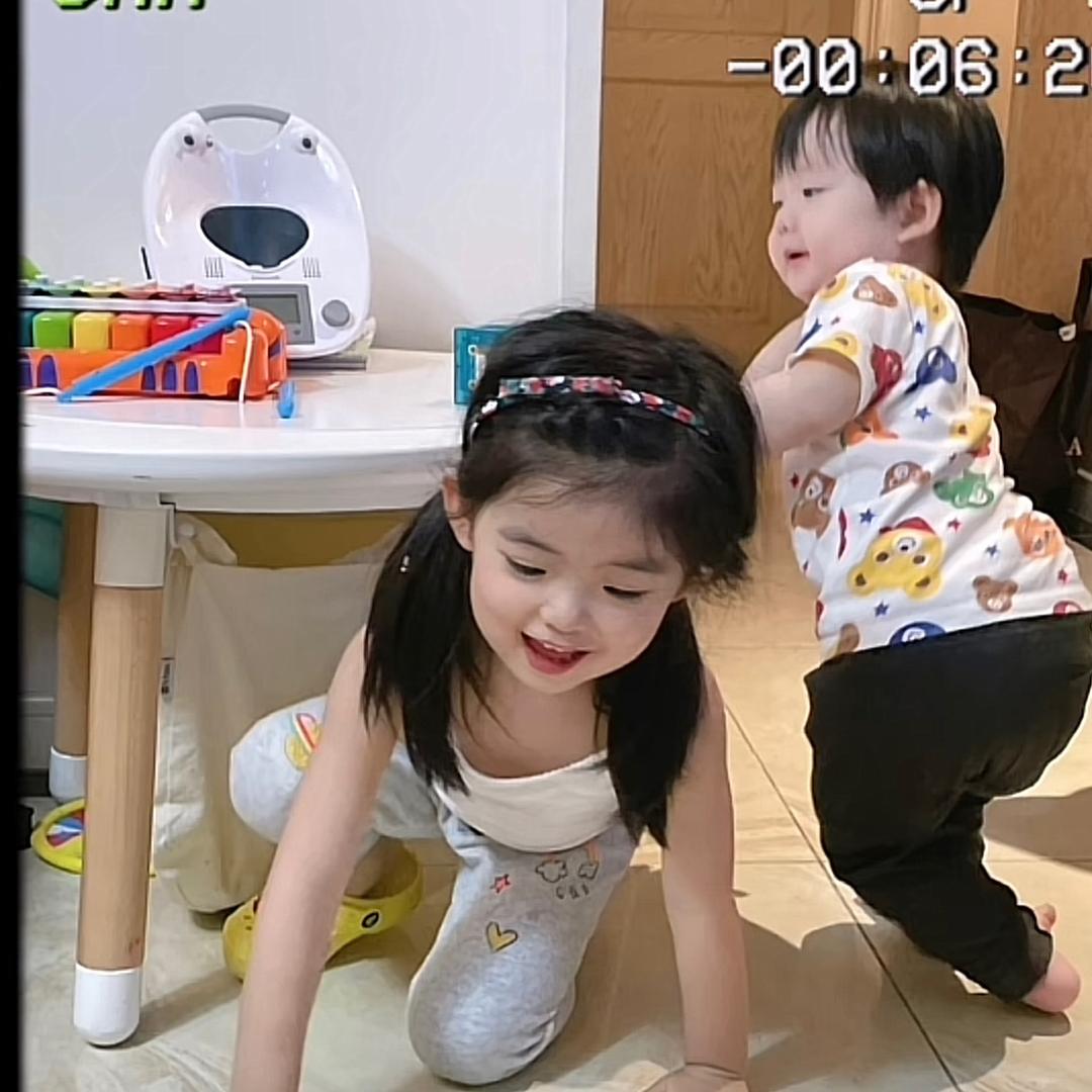 吃吃喝喝睡睡玩玩