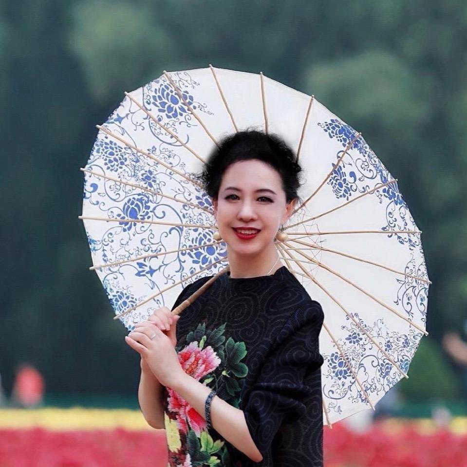 李 昕