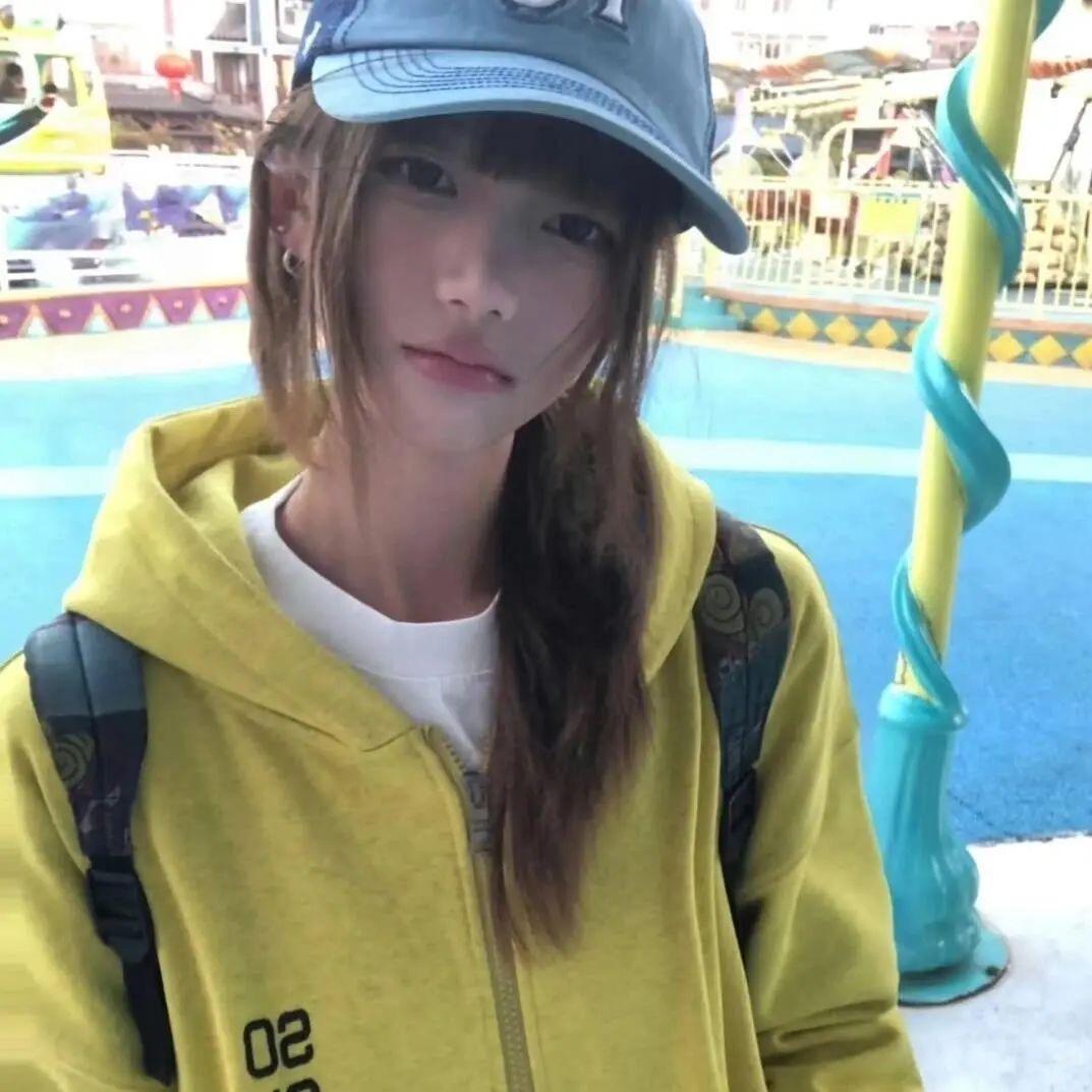 一对小板牙